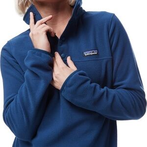 Patagonia Women’s Navy Fleece Pullover Micro D Snap T